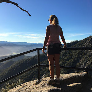 Meet your Posher, Pauline